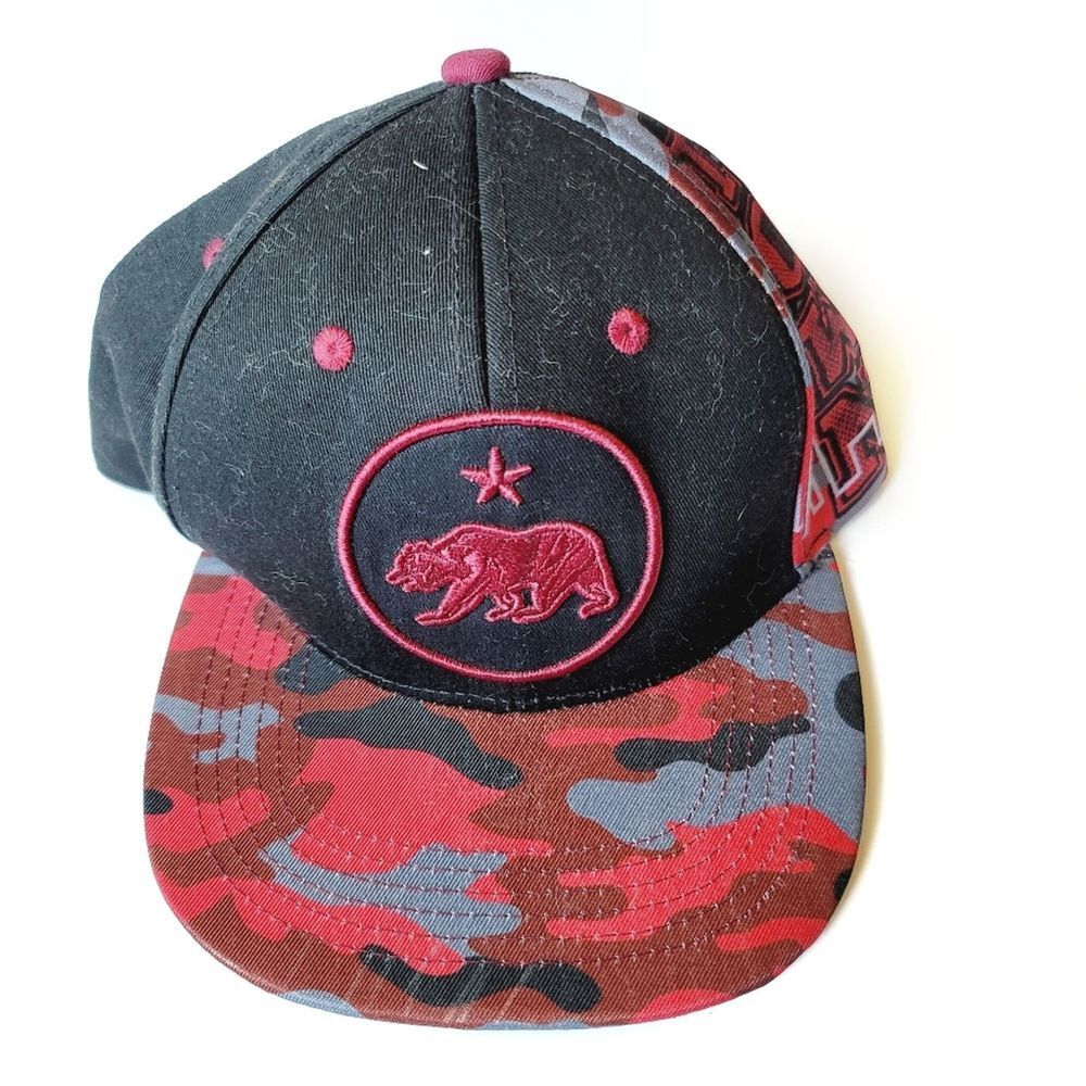 Pit Bull Cap Red Camo Cali Bear Town Snapback Hat